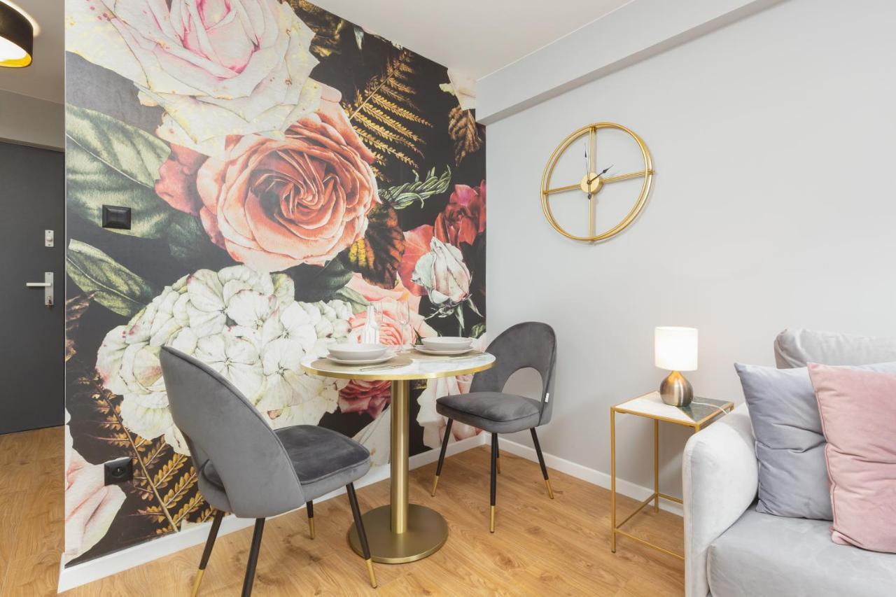 City Center Apartment Near The Vistula By Noclegi Renters Warschau Exterior foto