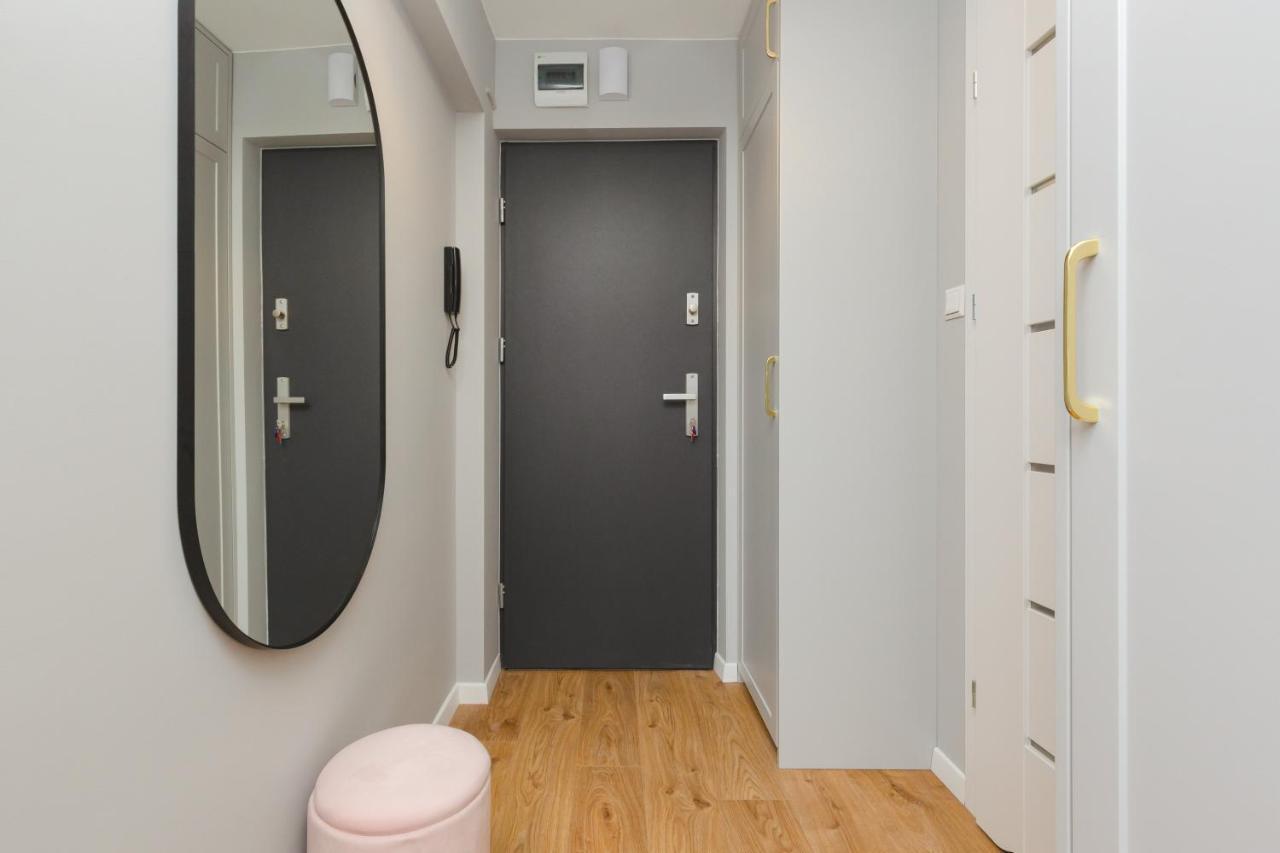 City Center Apartment Near The Vistula By Noclegi Renters Warschau Exterior foto